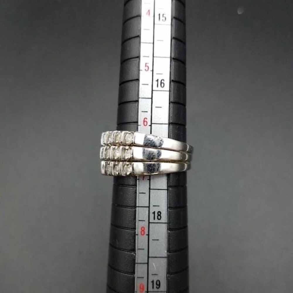 14K Gold and Diamond Ring - Picture 2 of 5